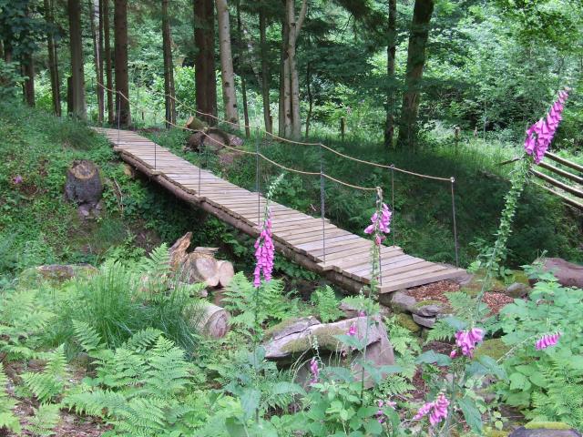 Rustic is a good description!