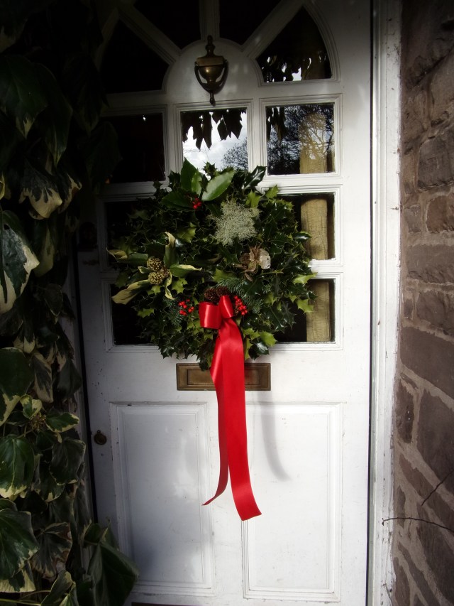 Poor postman, can't find the letterbox!